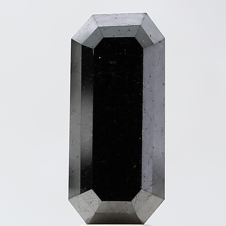 Emerald 6.3ct Black VVS2 - Loose Natural Diamond: Emerald 6.3ct Black VVS2 - Loose Natural Diamond 6.3 carat Black VVS2 diamond with EX polish and symmetry, offering exceptional clarity and luster in its natural state. This loose gemstone boasts a