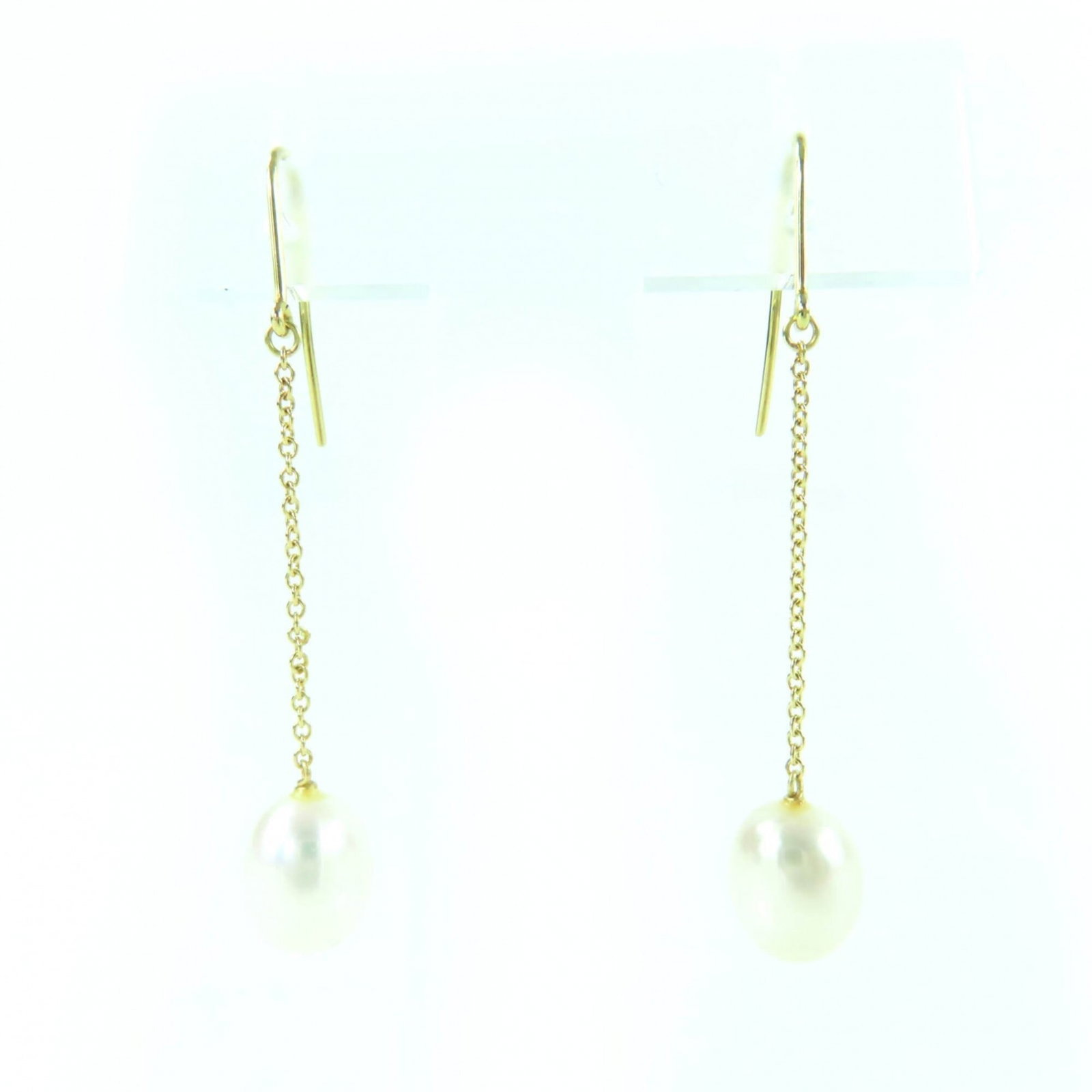 Earrings Tiffany Drop: Earrings Tiffany Drop Gold Drop Earrings with Freshwater Pearls, featuring 18K metal and a weight of 2.4g each. The earrings showcase a classic Tiffany design with a single freshwater pearl, adding el