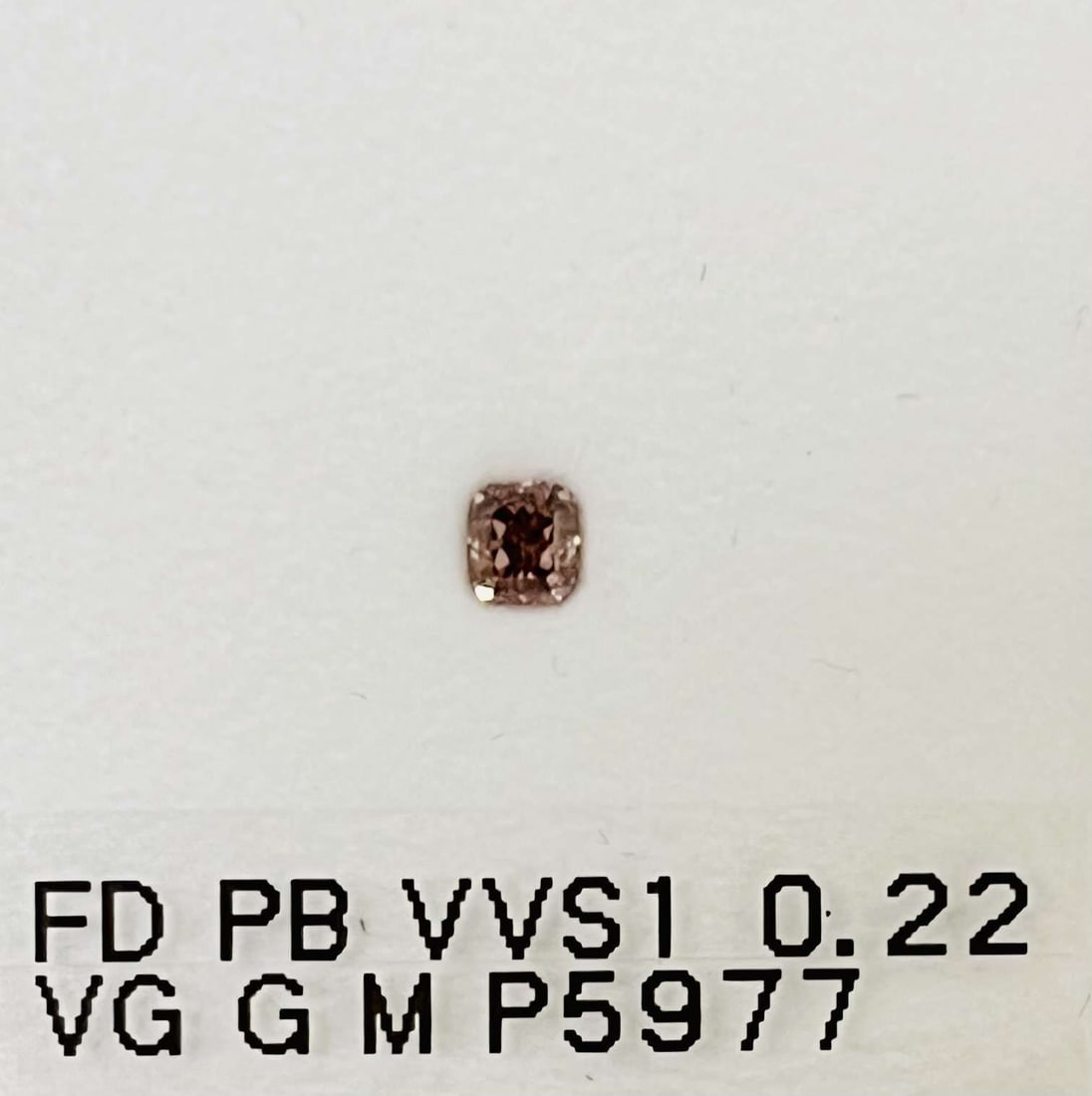 GIA Cushion Brilliant 0.22ct Fancy Deep Pink Brown VVS1 - Loose Natural Diamond: GIA Cushion Brilliant 0.22ct Fancy Deep Pink Brown VVS1 - Loose Natural Diamond GIA-certified, the 0.22ct Fancy Deep Pink Brown VVS1 diamond boasts exceptional clarity and color, making it a standout 