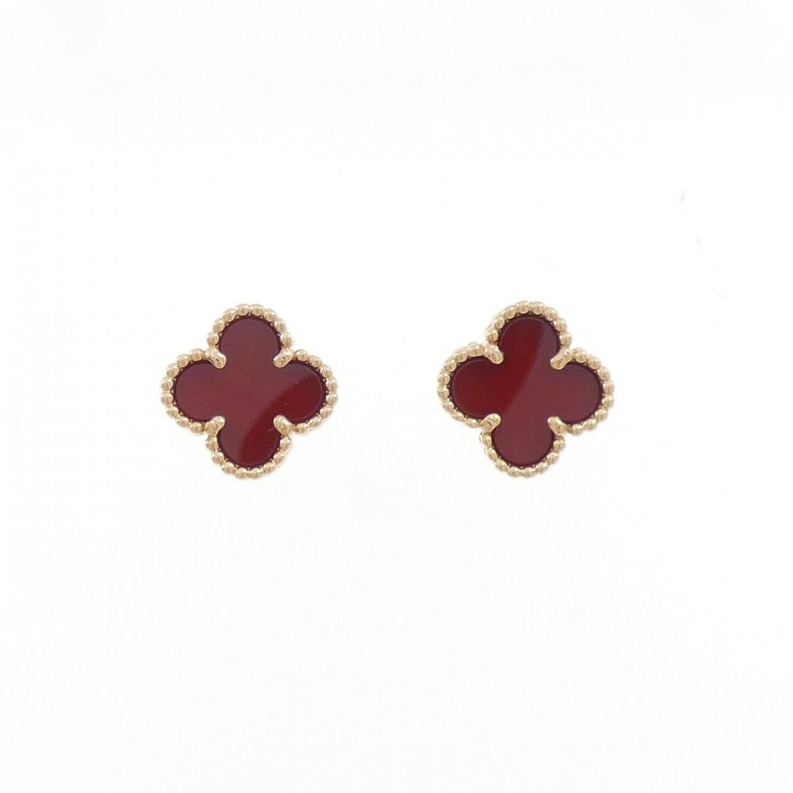 Pink Gold 18K Stud Earrings Van Cleef Arpels: Pink Gold 18K Stud Earrings Van Cleef Arpels Pink gold (18K) stud earrings from Van Cleef & Arpels, featuring a classic and elegant design. The 9.20mm x 9.20mm size makes them a subtle yet striking ad