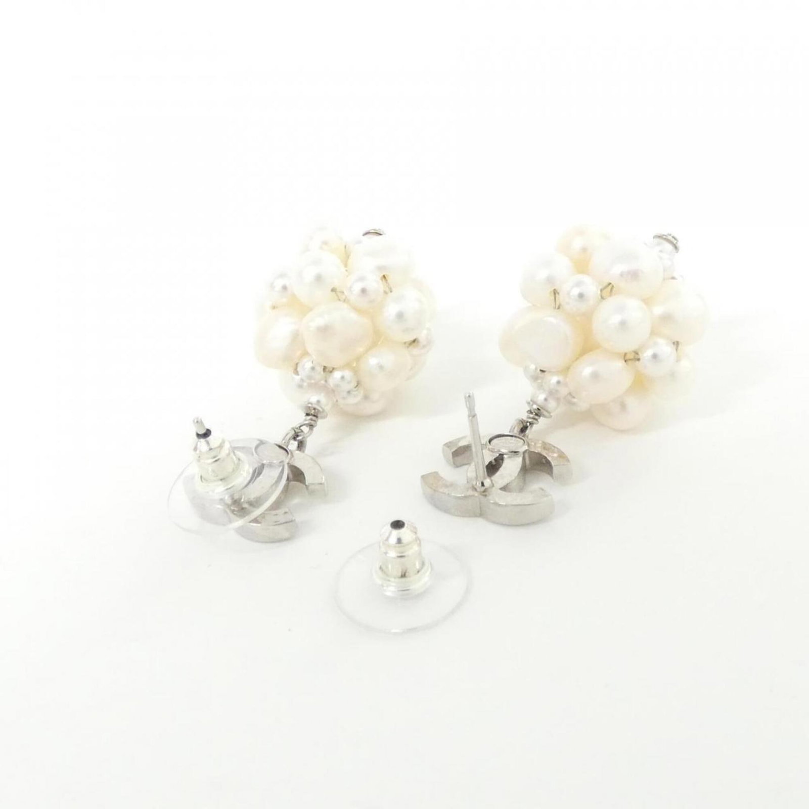Stud earrings by Chanel - 3