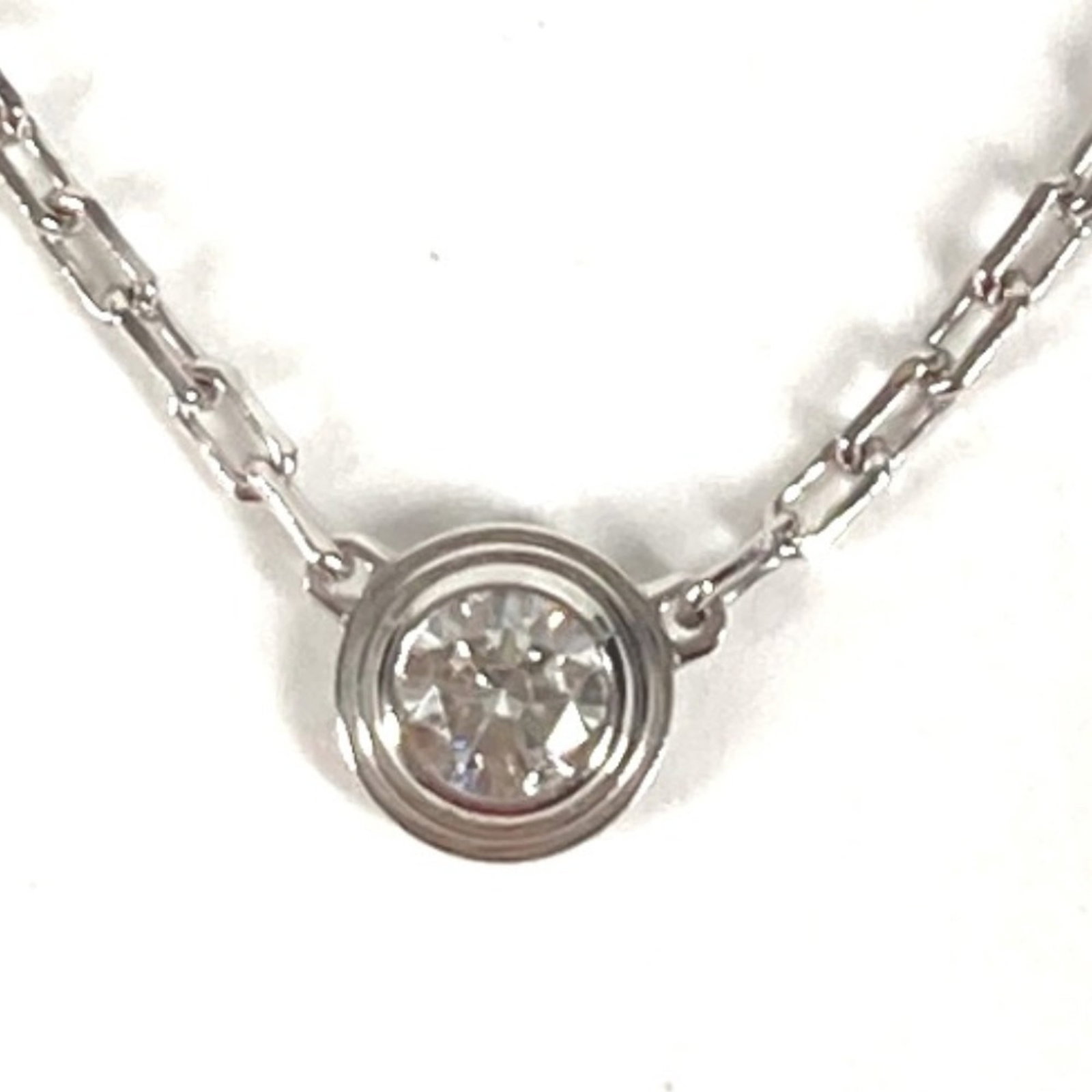 Cartier 18K Gold Damour Necklace Xs - Accessory Chain Au750 Men'S Women'S Silver: Cartier 18K Gold Damour Necklace Xs - Accessory Chain Au750 Men'S Women'S Silver Cartier's 18K gold Damour necklace boasts an elegant silver-toned chain, available in both men's and women's sizes. Thi