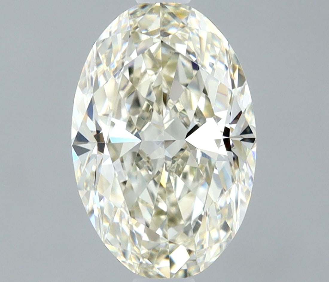 IGI Oval 0.71ct I VVS2 - Loose Natural Diamond: IGI Oval 0.71ct I VVS2 - Loose Natural Diamond The IGI Oval 0.71ct I VVS2 diamond boasts exceptional clarity and polish, with an EX symmetry that showcases its natural beauty. This loose natural diamo