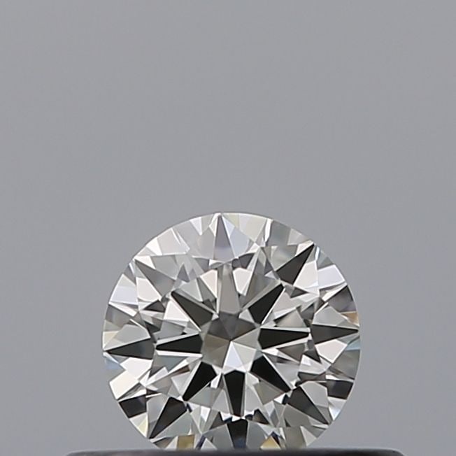 IGI Round 0.28ct G VVS2 - Loose Natural Diamond: IGI Round 0.28ct G VVS2 - Loose Natural Diamond IGI Round 0.28ct G VVS2 - Loose Natural Diamond boasts exceptional clarity and color, with a high polish level that enhances its brilliance. Measuring 4