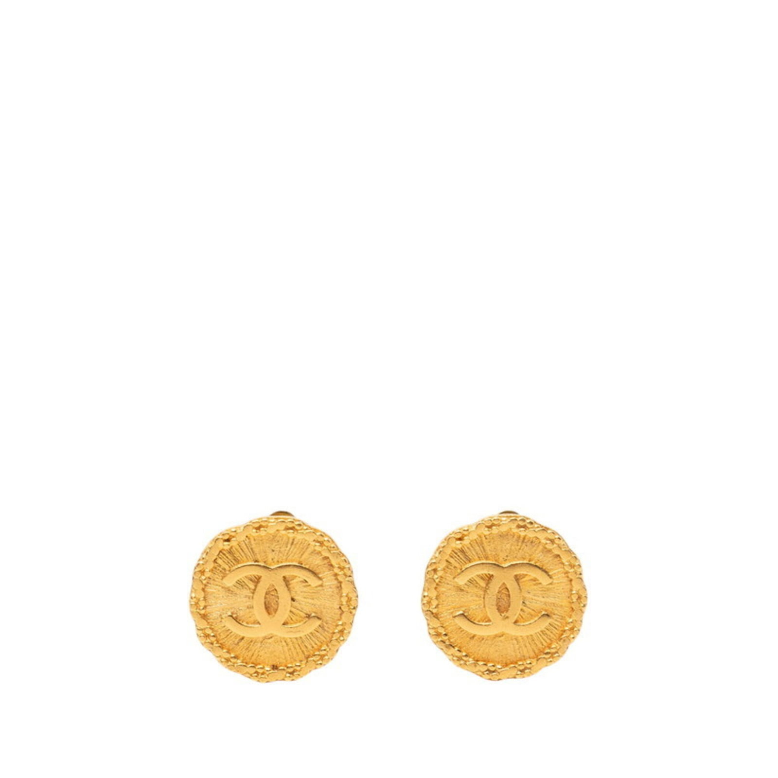 Gold Plated Women Chanel Coco Mark Vintage Earrings 95A: Gold Plated Women Chanel Coco Mark Vintage Earrings 95A Gold Plated Women Chanel Coco Mark Vintage Earrings 95A - A stunning pair of gold-plated earrings featuring the iconic Chanel Coco mark,