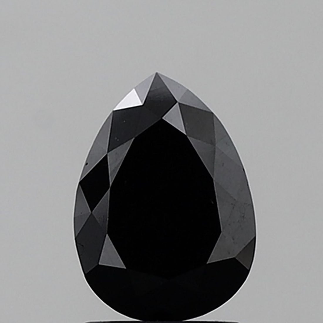 Pear 2.52ct Black VVS2 - Loose Natural Diamond: Pear 2.52ct Black VVS2 - Loose Natural Diamond 2.52ct Black VVS2 - A rare and captivating natural diamond, showcasing exceptional clarity and luster in its sleek black hue. Measuring 9.46L x 6.83W x