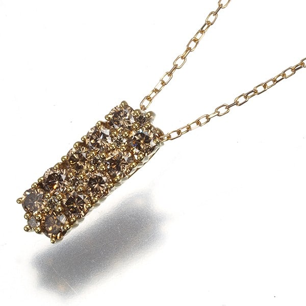 Brown Diamond 0.70Ct Paved Necklace 18K 750 Yellow Rose Gold: Brown Diamond 0.70Ct Paved Necklace 18K 750 Yellow Rose Gold 18k yellow rose gold provides a warm, multi-toned backdrop for the 0.70ct brown diamond pendant, creating a striking contrast between light