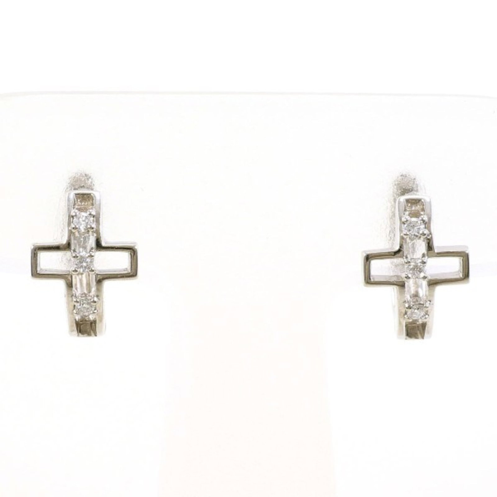 Stud earrings platinum 900 unbranded (1 of 4)