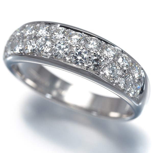 Picchiotti Ring Diamond 0.85Ct Paved Us6-6.25 18K 750 White Gold: Picchiotti Ring Diamond 0.85Ct Paved Us6-6.25 18K 750 White Gold 0.85ct pave diamond ring in 18k white gold, featuring a natural diamond set on a slender 6.0mm band with a US size 6-6.25 fit. The ring