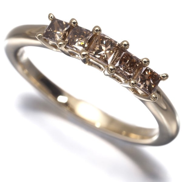 Gstv Ring Brown Diamond 0.40Ct Princess-Cut Us5 18K 750 Yellow Gold: Gstv Ring Brown Diamond 0.40Ct Princess-Cut Us5 18K 750 Yellow Gold 0.40ct Brown Diamond Princess-Cut Set in 18K Yellow Gold, a beautiful and elegant ring featuring a natural brown diamond at its cent