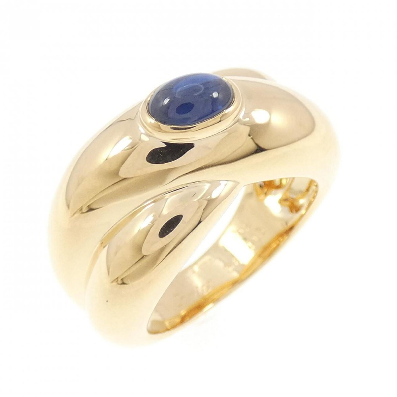 Cartier Band Ring Yellow Gold (18K): Cartier Band Ring Yellow Gold (18K) Cartier Band Ring Yellow Gold (18K) features a beautiful sapphire stone, showcasing the elegance and sophistication of Cartier's signature style. This 52 US size ba
