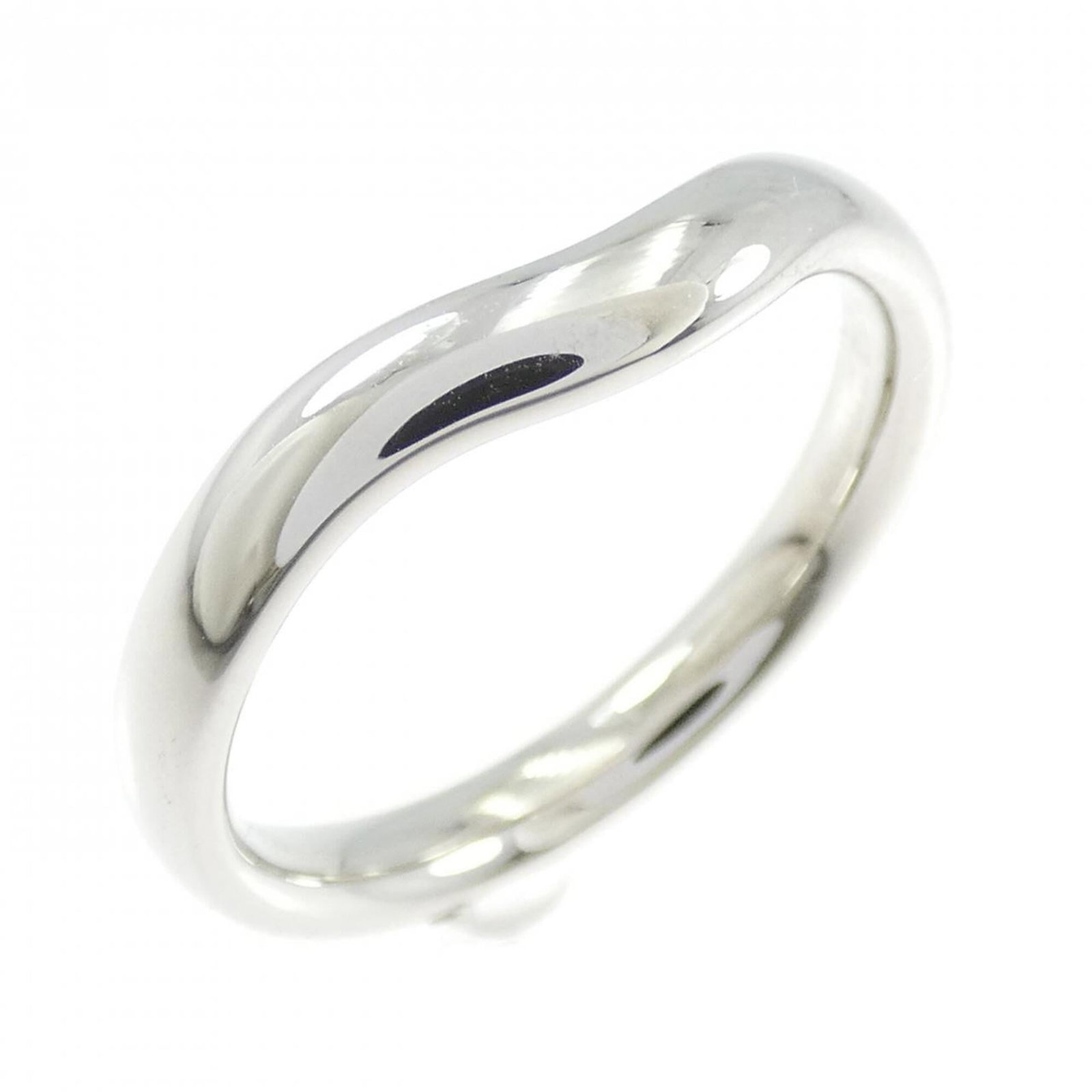 Ring platinum band 950 Tiffany: Ring platinum band 950 Tiffany Platinum band ring from Tiffany, featuring a 950 platinum construction and US size 7.5. This ring boasts a classic design with a simple yet elegant style that suits vari