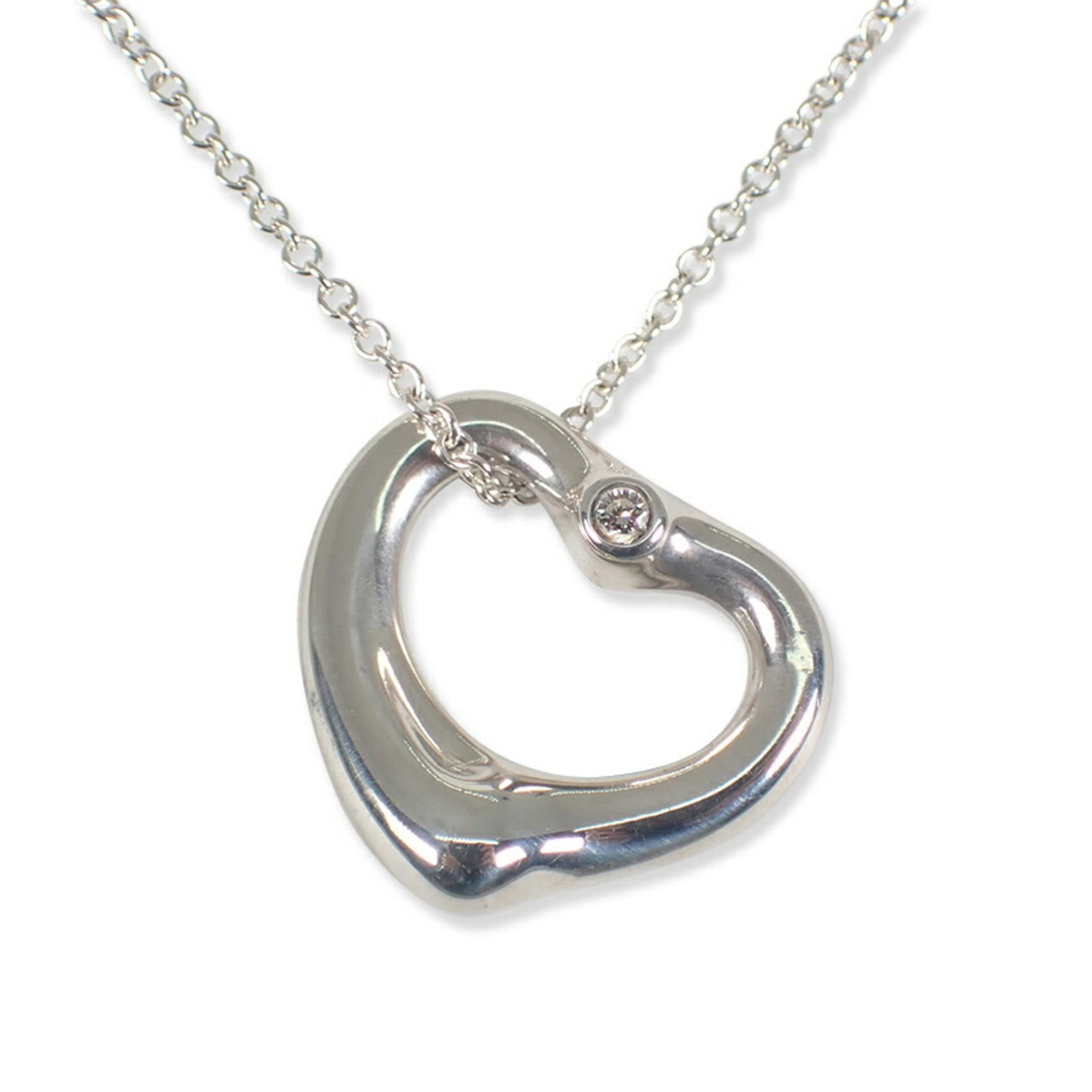 Tiffany 925 Heart Diamond 2P Pendant Necklace: Tiffany 925 Heart Diamond 2P Pendant Necklace Sterling silver 925 necklace with a beautiful Tiffany heart-shaped diamond pendant, measuring 14mm x 16mm. The necklace features a 41 cm circumference and