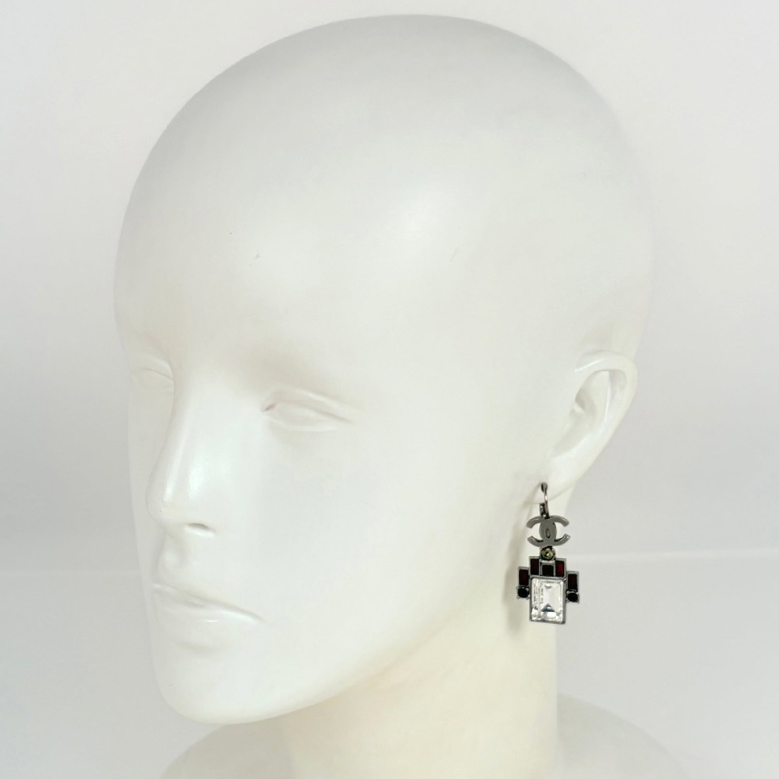 Stud earrings by Chanel - 5
