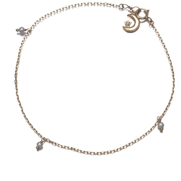 Freshwater Pearl 2.3Mm Diamond Moon Star Milgrain Station Bracelet 10K Yg: Freshwater Pearl 2.3Mm Diamond Moon Star Milgrain Station Bracelet 10K Yg Station bracelet in 10k yellow gold featuring a cultured freshwater pearl approximately 2.3mm in diameter, set within a milgra