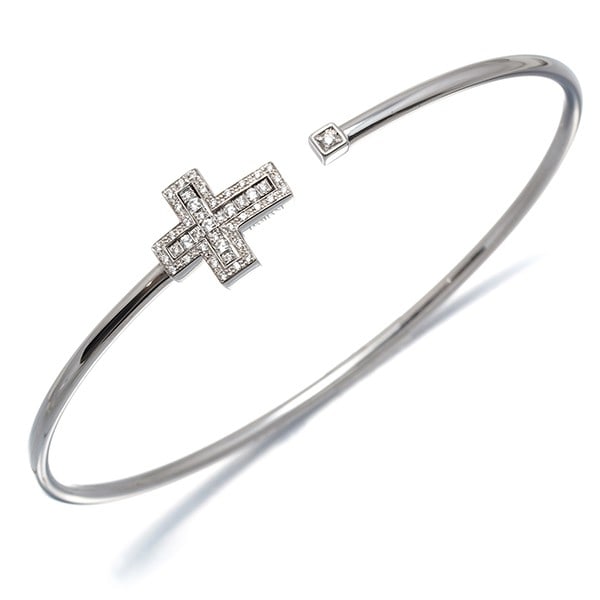 White Gold 750 18k Diamond Belle Cross Epoque Bracelet: White Gold 750 18k Diamond Belle Cross Epoque Bracelet White Gold 750 18k Diamond Belle Epoque Bracelet boasts elegant lines and sophistication with its 12.0mm design width, perfect for making a state