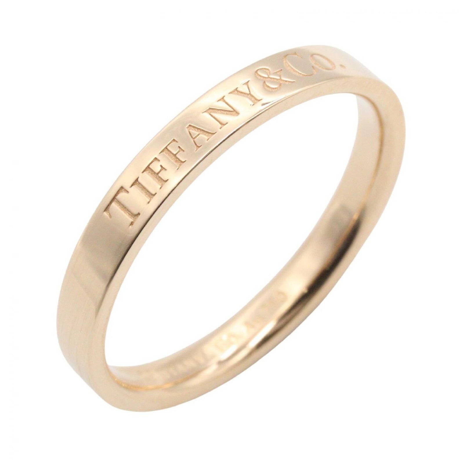 Tiffany Band Ring Pink Gold (18K): Tiffany Band Ring Pink Gold (18K) Pink gold (18K) band ring with a subtle elegance, featuring a delicate width of 2mm and a weight of 3.2g. This Tiffany Type band ring showcases the beauty of pink gol