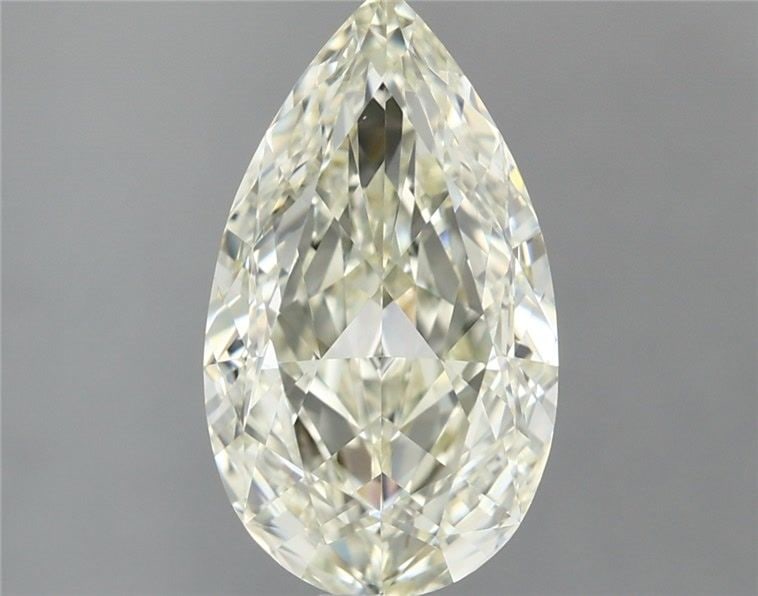 GIA Pear 2.02ct N VVS2 - Loose Natural Diamond: GIA Pear 2.02ct N VVS2 - Loose Natural Diamond GIA-certified, this loose natural pear-cut diamond boasts exceptional clarity and luster. Measuring 2.02 carats, it features a Near colorless (N) grade w