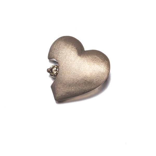 Kashikey Pendant Brown Diamond 0.05Ct Heart Textured 18K 750 Brown Gold: Kashikey Pendant Brown Diamond 0.05Ct Heart Textured 18K 750 Brown Gold The Kashikey Pendant Brown Diamond 0.05Ct Heart Textured 18K 750 Brown Gold boasts a unique combination of natural beauty and in