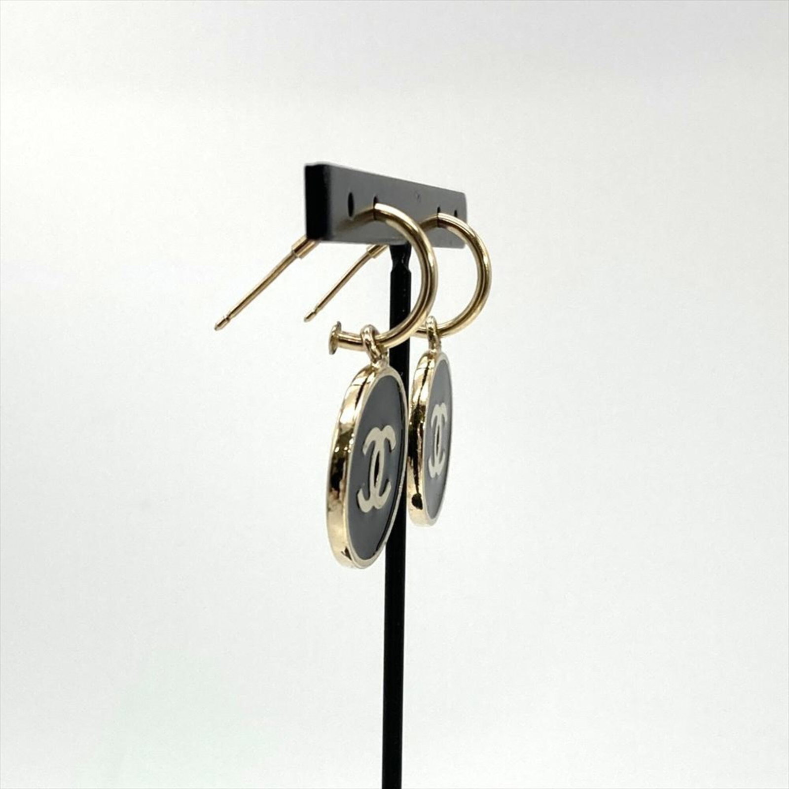 Stud earrings by Chanel - 2