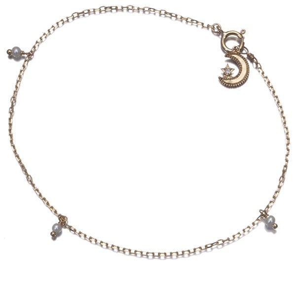 Freshwater Pearl 2.0Mm Diamond Moon Star Milgrain Station Bracelet 10K Yg: Freshwater Pearl 2.0Mm Diamond Moon Star Milgrain Station Bracelet 10K Yg Yellow gold station bracelet featuring a cultured freshwater pearl approximately 2.0mm in diameter, set within a milgrain desi