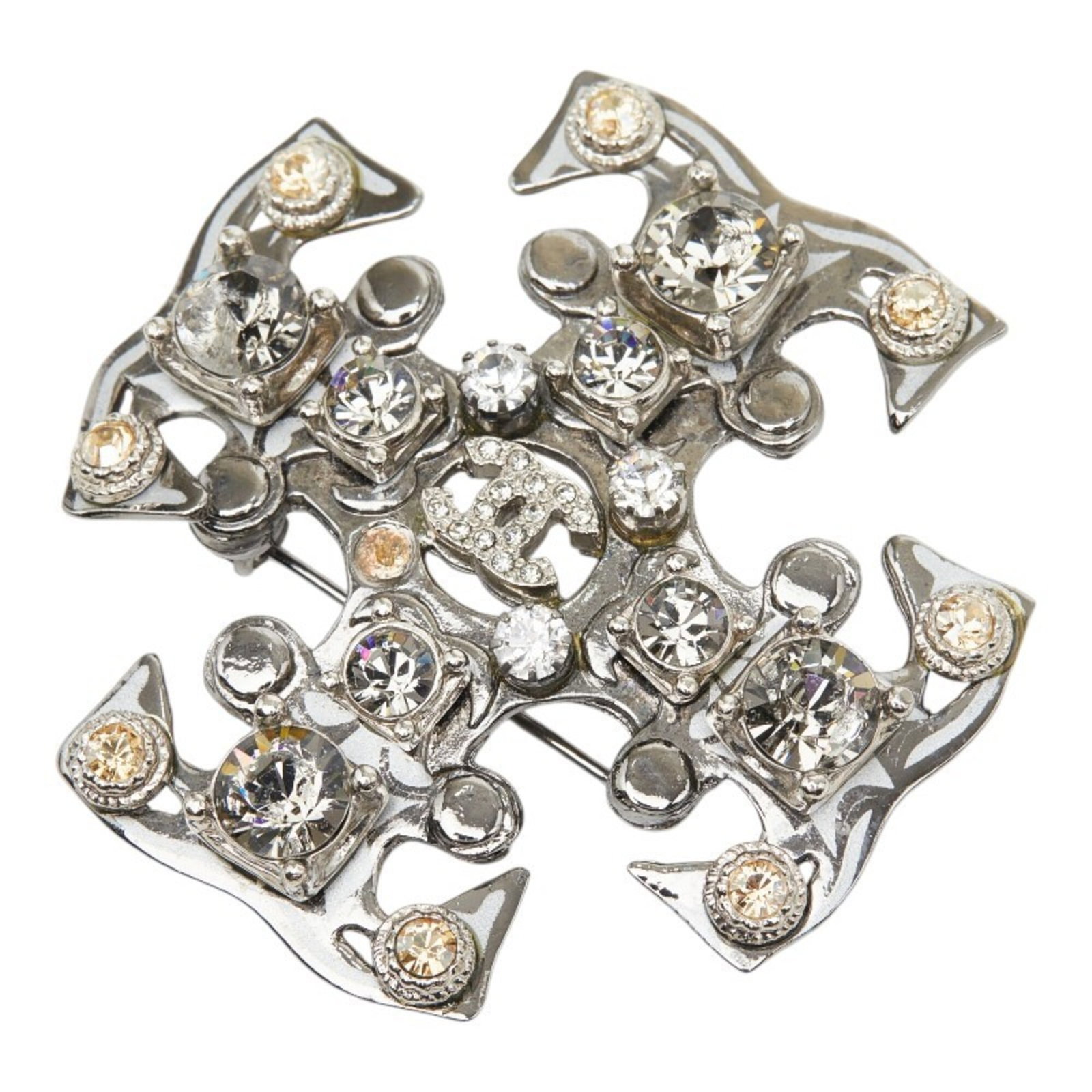 Metal Brooch Chanel (1 of 3)