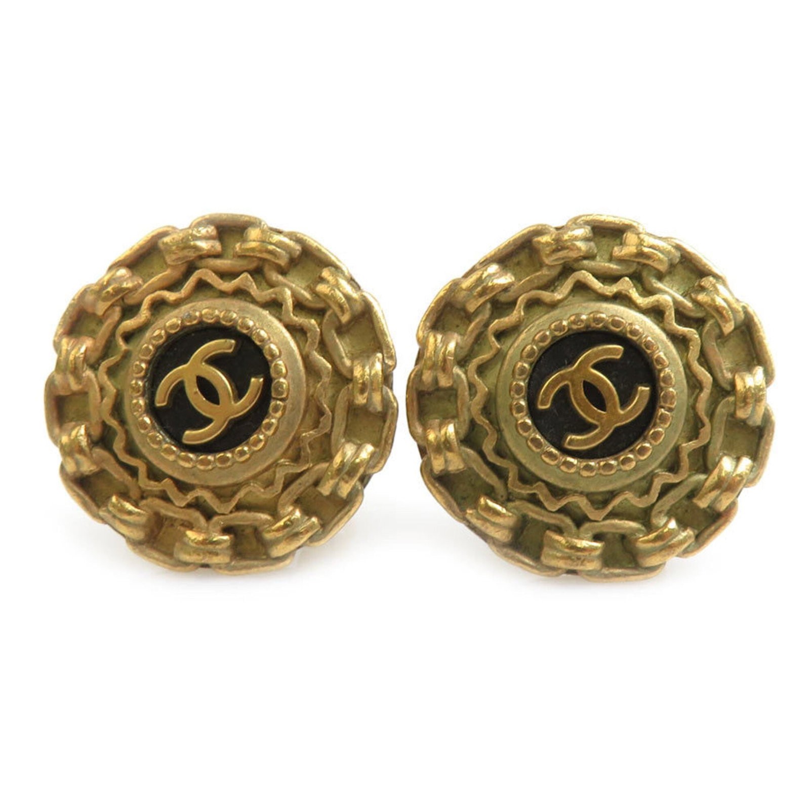 Chanel Clip Earrings Metal: Chanel Clip Earrings Metal Gold clip earrings from Chanel, made in France with a diameter of 23mm. The sleek metal design features the iconic brand's signature style. Item Specifics: Brand: Chanel Cou