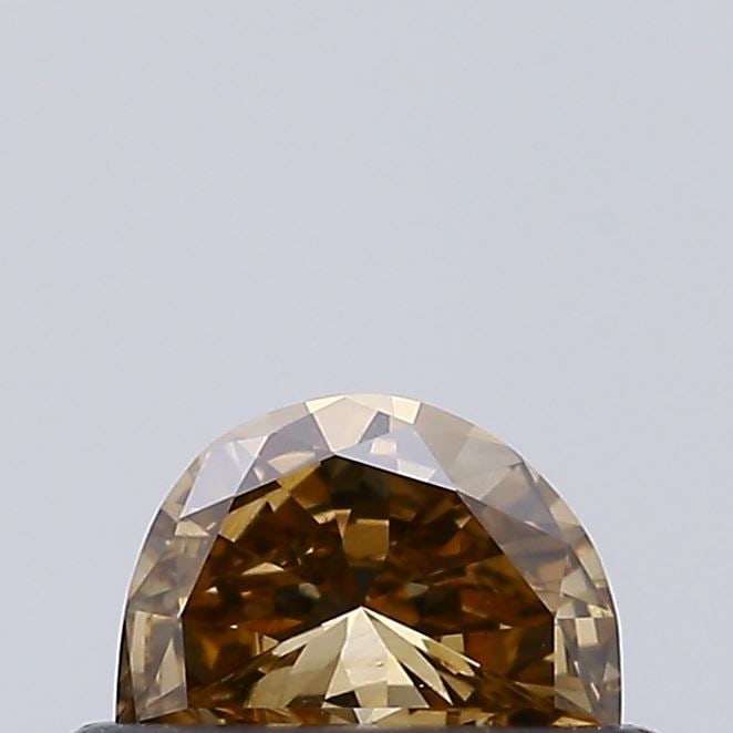 Half Moon 0.2ct Fancy Brown VVS2 - Loose Natural Diamond: Half Moon 0.2ct Fancy Brown VVS2 - Loose Natural Diamond 0.2ct Fancy Brown VVS2 - Loose Natural Diamond, showcasing exceptional symmetry and polish with EX measurements, sits within its natural settin