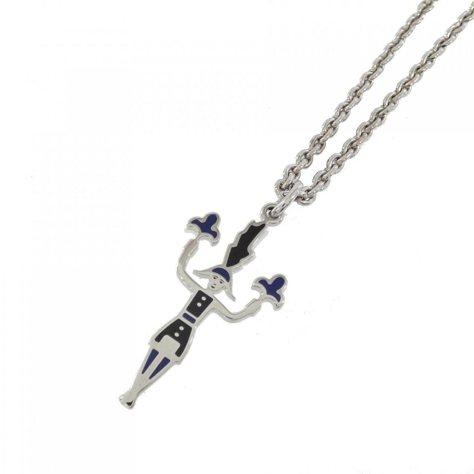 Hermes Artificer 100033Fp Necklace: Hermes Artificer 100033Fp Necklace The Hermes Artificer necklace boasts a striking silver design, measuring 45mm x 25mm. Its elegant pendant is suspended from a chain with a circumference of 55 cm / 2