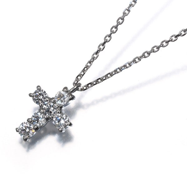 Vendome Necklace Diamond 0.30Ct Cross 900 850 Platinum: Vendome Necklace Diamond 0.30Ct Cross 900 850 Platinum Vendome's 0.30ct diamond pendant shines in platinum, a rare and luxurious metal alloy. This elegant necklace features a natural diamond set in a 