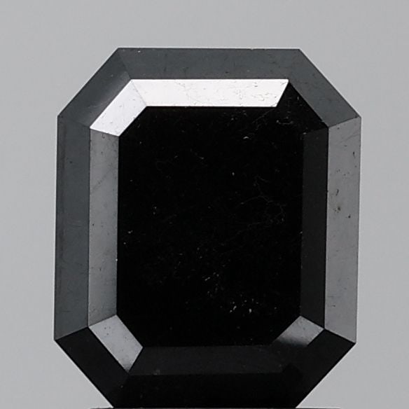 Emerald 2.93ct Black VVS1 - Loose Natural Diamond: Emerald 2.93ct Black VVS1 - Loose Natural Diamond 2.93ct Black VVS1 - Loose Natural Diamond with EX Polish and Symmetry, Certified NONE. This stunning black diamond boasts a high clarity grade and exc