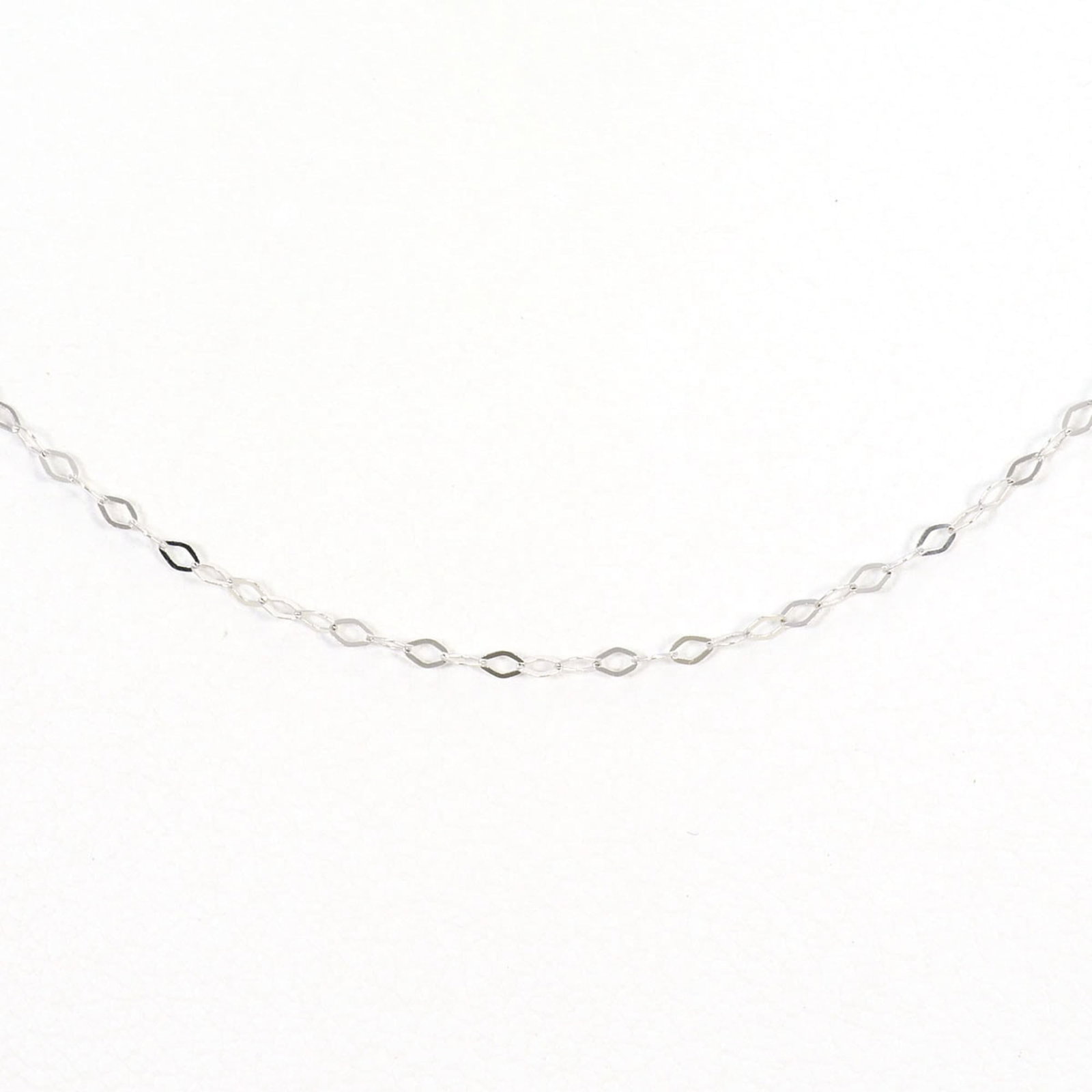 18K (18-Karat White Gold) Necklace Total Weight 0.9G 84Cm Like New. (1 of 4)