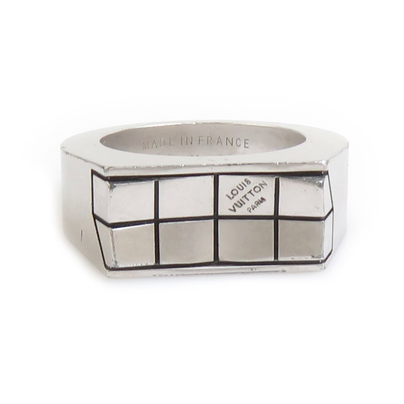 Louis Vuitton Band Ring Metal: Louis Vuitton Band Ring Metal Silver Louis Vuitton Band Ring Metal, US Size 9.5, made from metal and originating from France. This band ring features the iconic Louis Vuitton brand and bears a signatu