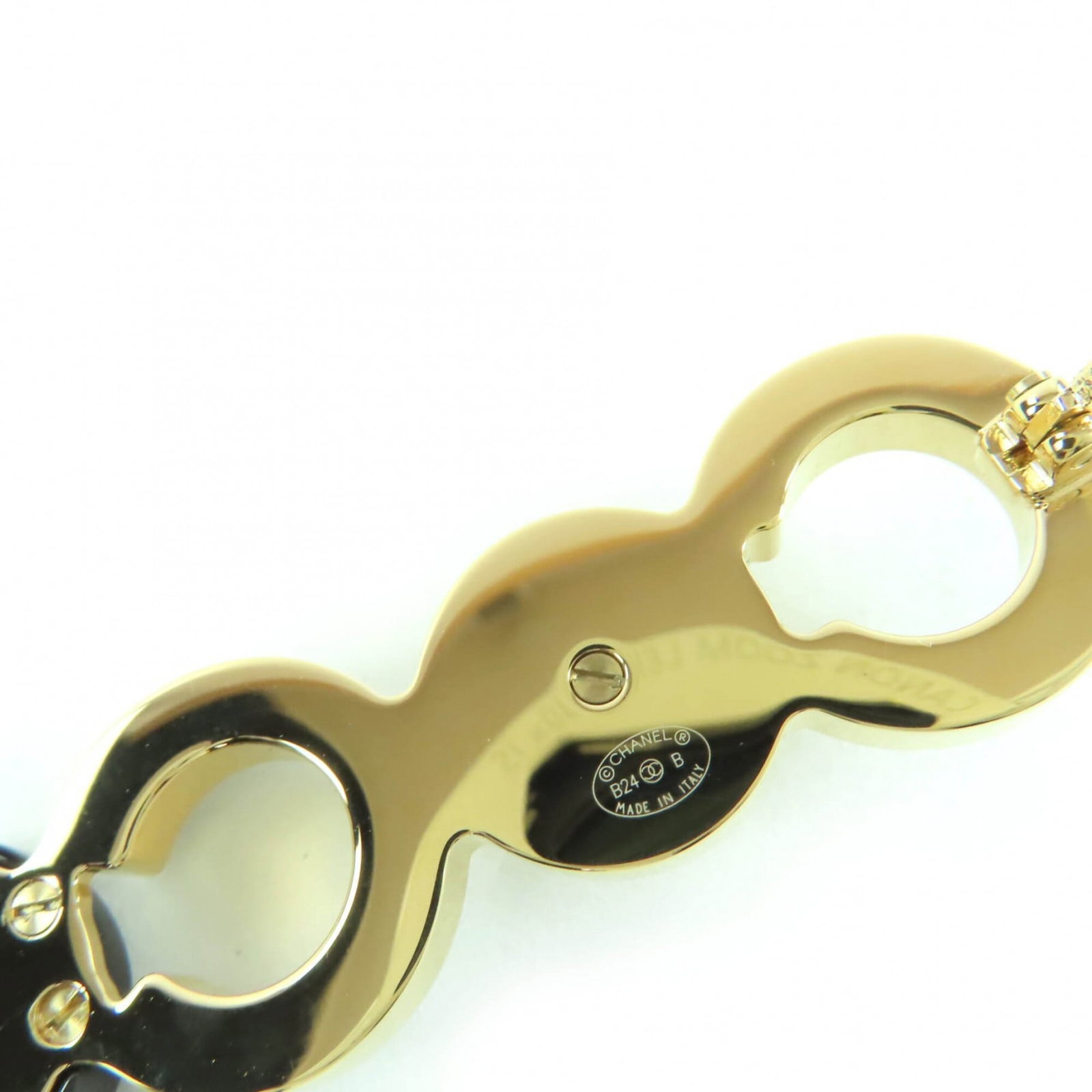 Chanel Brooch - 7
