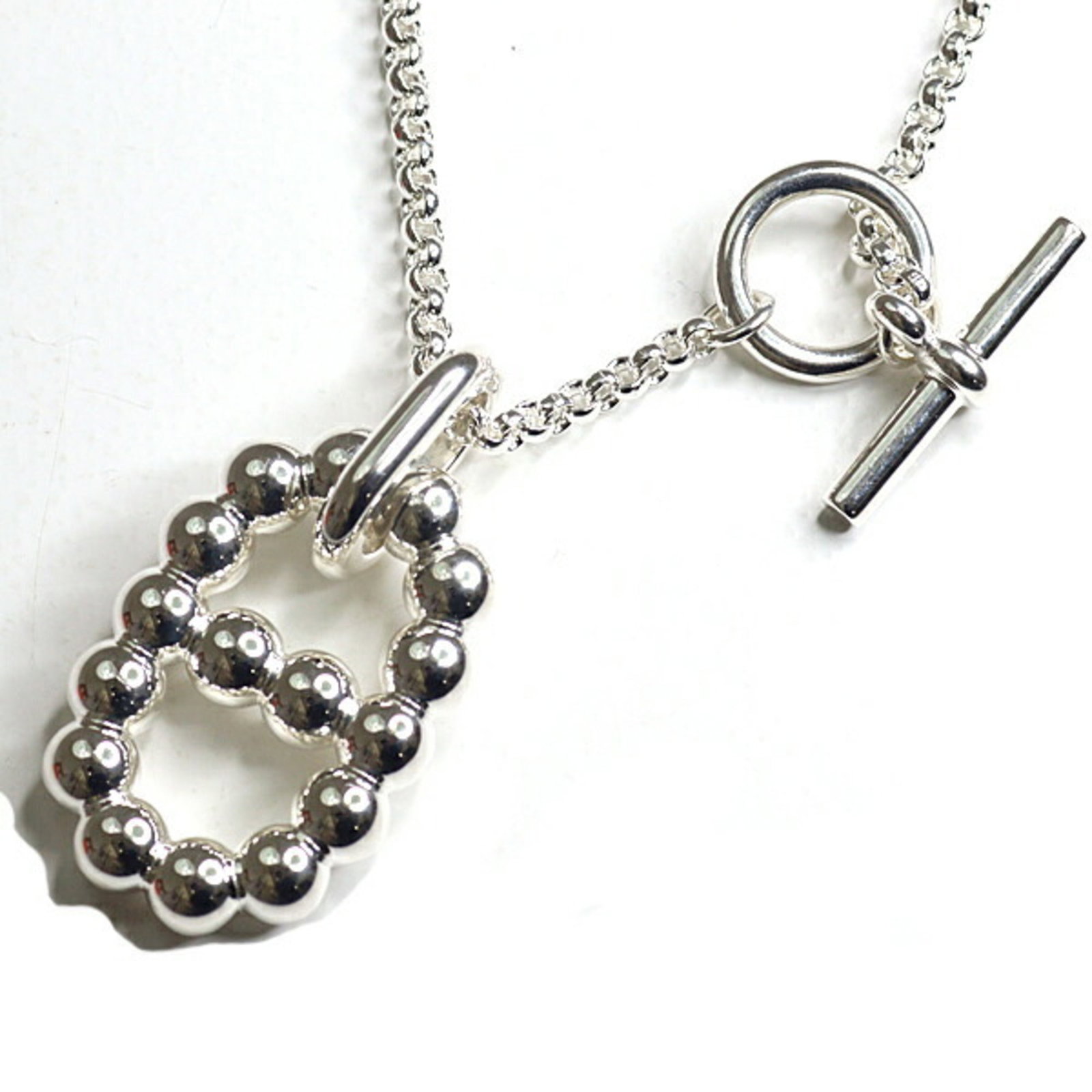 Hermes Chaine D'Ancre Alea Ii Gm Pendant Silver (Ag925) Unused.: Hermes Chaine D'Ancre Alea Ii Gm Pendant Silver (Ag925) Unused. Silver pendant from Hermes Chaine D'Ancre Alea Ii Gm, measuring 33mm x 20.2mm and featuring a 70cm chain circumference. Made from