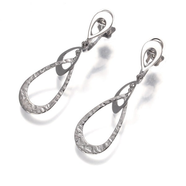 Teardrop earrings in white gold 18K 750 Star Jewelry: Teardrop earrings in white gold 18K 750 Star Jewelry White gold teardrop earrings in 18K 750 Star Jewelry feature a sleek design with no main stone. Made from high-quality 18K white gold, these drop e