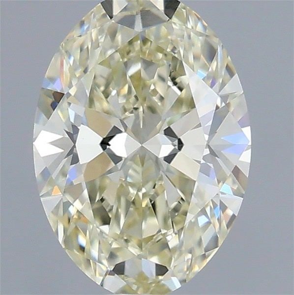 IGI Oval 0.61ct J VVS2 - Loose Natural Diamond: IGI Oval 0.61ct J VVS2 - Loose Natural Diamond 0.61ct J VVS2 Oval Diamond Loose in Natural Condition, Certified by IGI. This exceptional diamond boasts an outstanding clarity grade and vibrant color,
