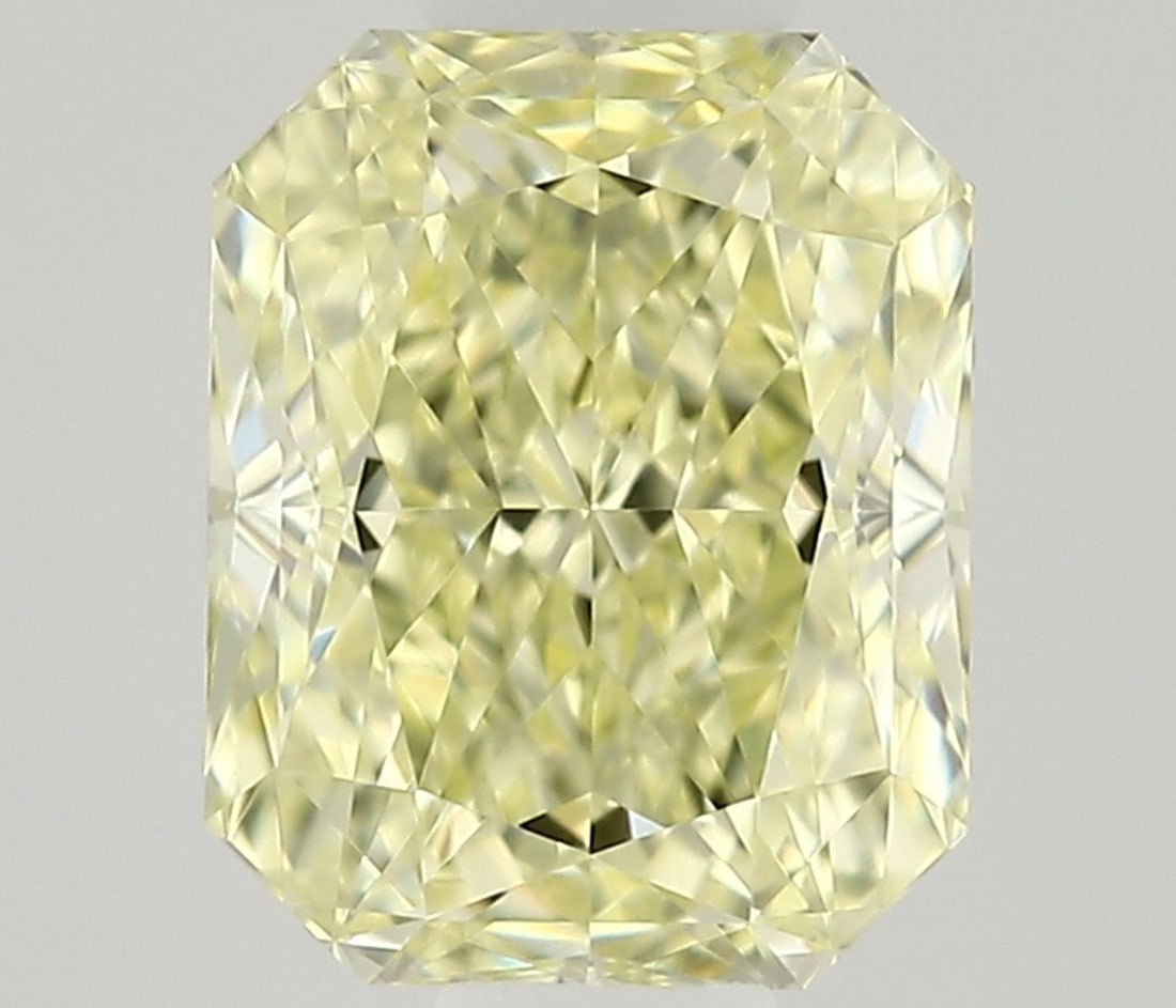 GIA Radiant 0.5ct Fancy Light Yellow VVS2 - Loose Natural Diamond: GIA Radiant 0.5ct Fancy Light Yellow VVS2 - Loose Natural Diamond GIA certified, this loose natural diamond boasts exceptional clarity and color with its VVS2 grade and Fancy Light Yellow hue. Measuri