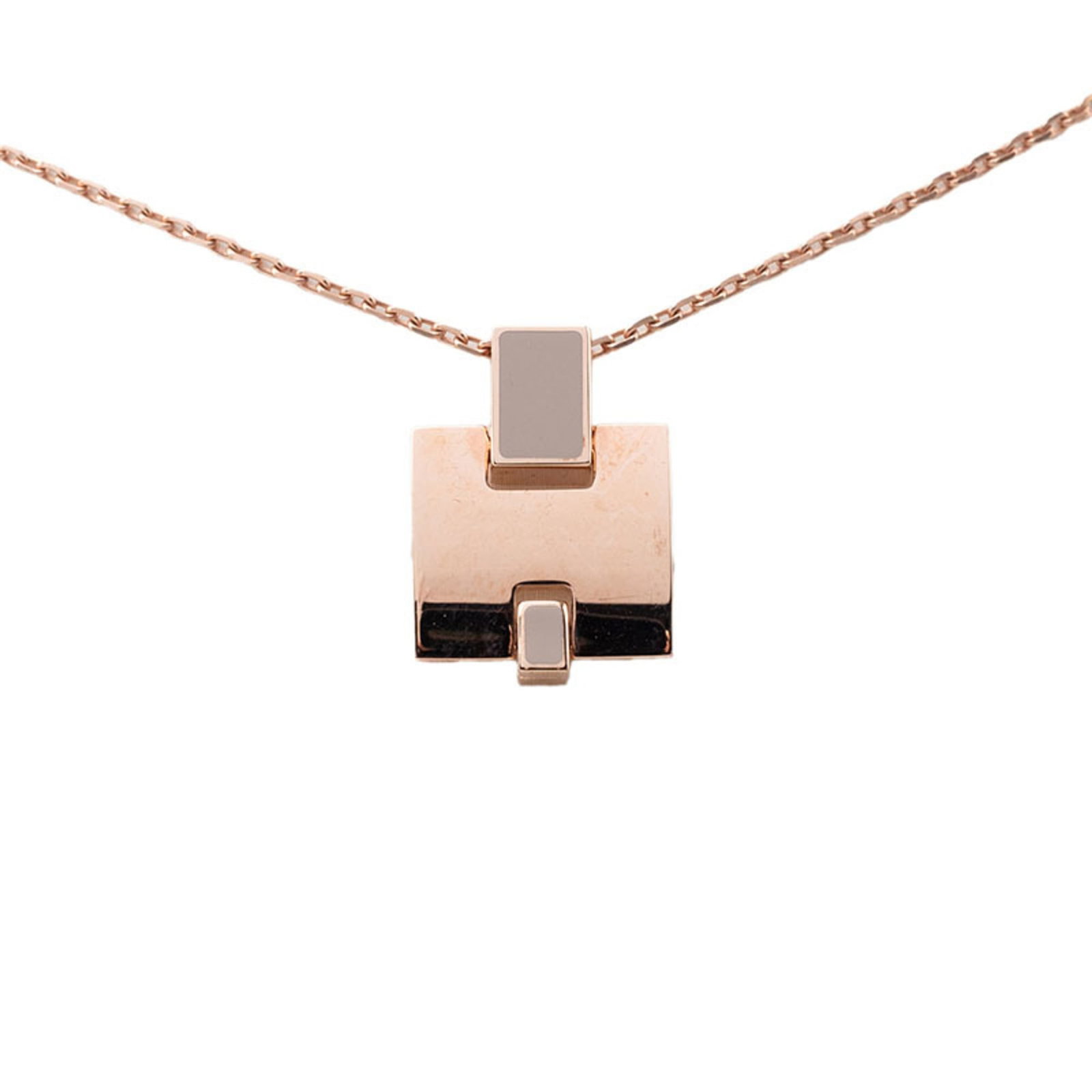 Hermes Women's Pendant Necklace Pink Gold Plated: Hermes Women's Pendant Necklace Pink Gold Plated Pink gold plating adds a touch of elegance to this Hermes women's pendant necklace, featuring a 20.7mm x 15.4mm pink gold plated pendant that measures