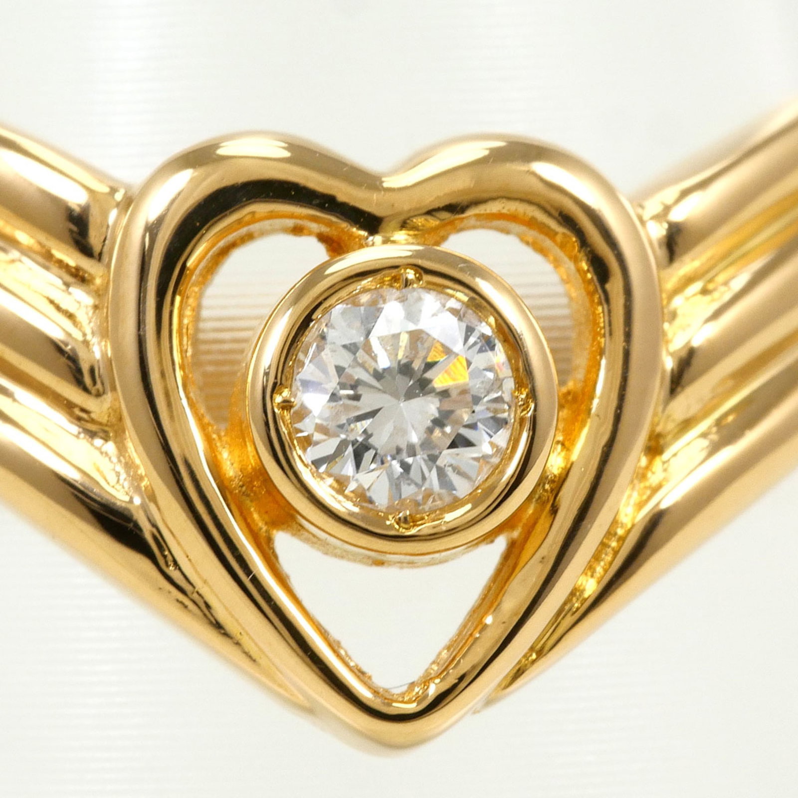 Yellow gold band ring unbranded - 2