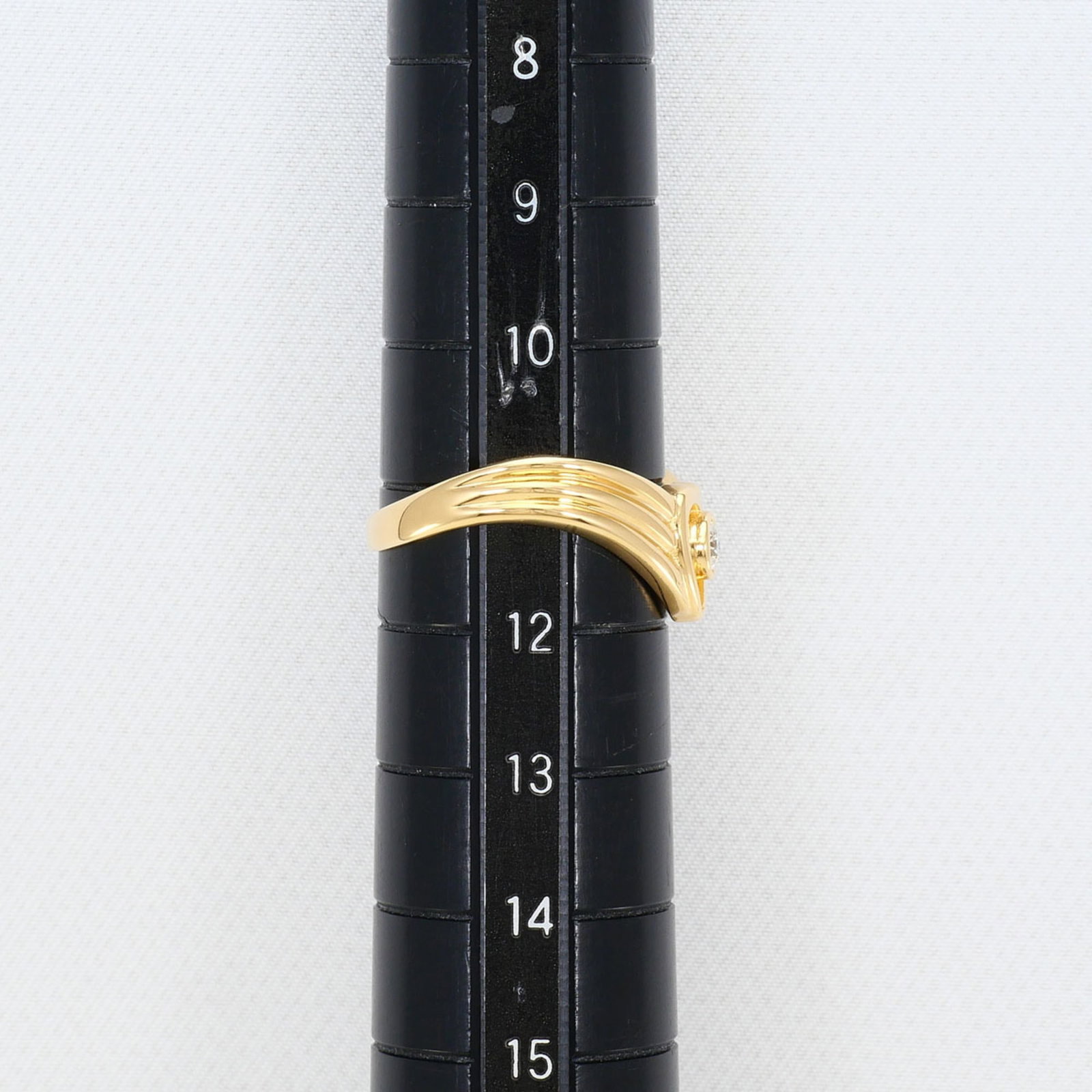 Yellow gold band ring unbranded - 6