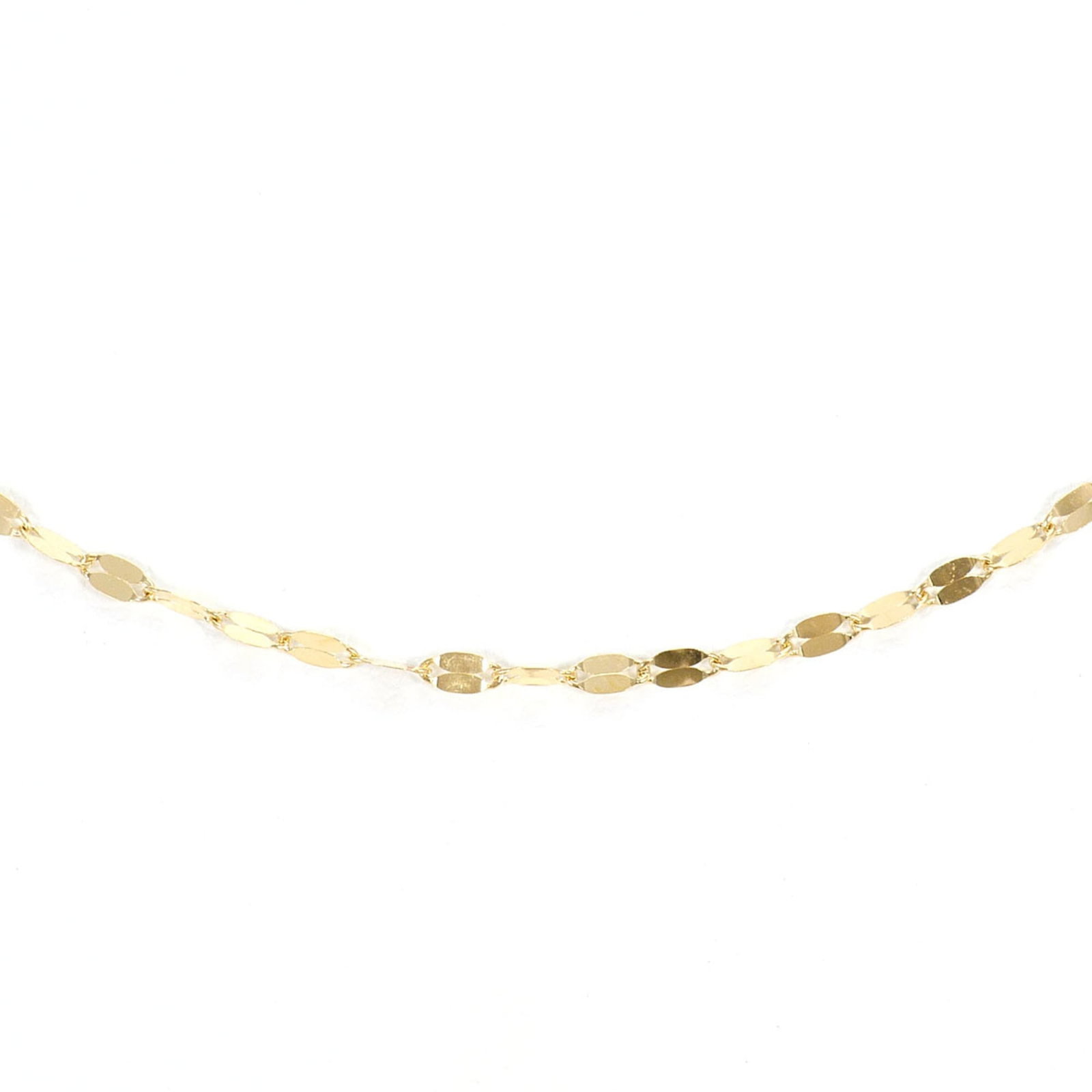 18K (18-Karat) Yellow Gold Necklace Total Weight 0.7G 40Cm Like New Condition.: 18K (18-Karat) Yellow Gold Necklace Total Weight 0.7G 40Cm Like New Condition. 18K yellow gold necklace with a total weight of 0.7g and a length of 40cm, showcasing the purity of 18K metal in its