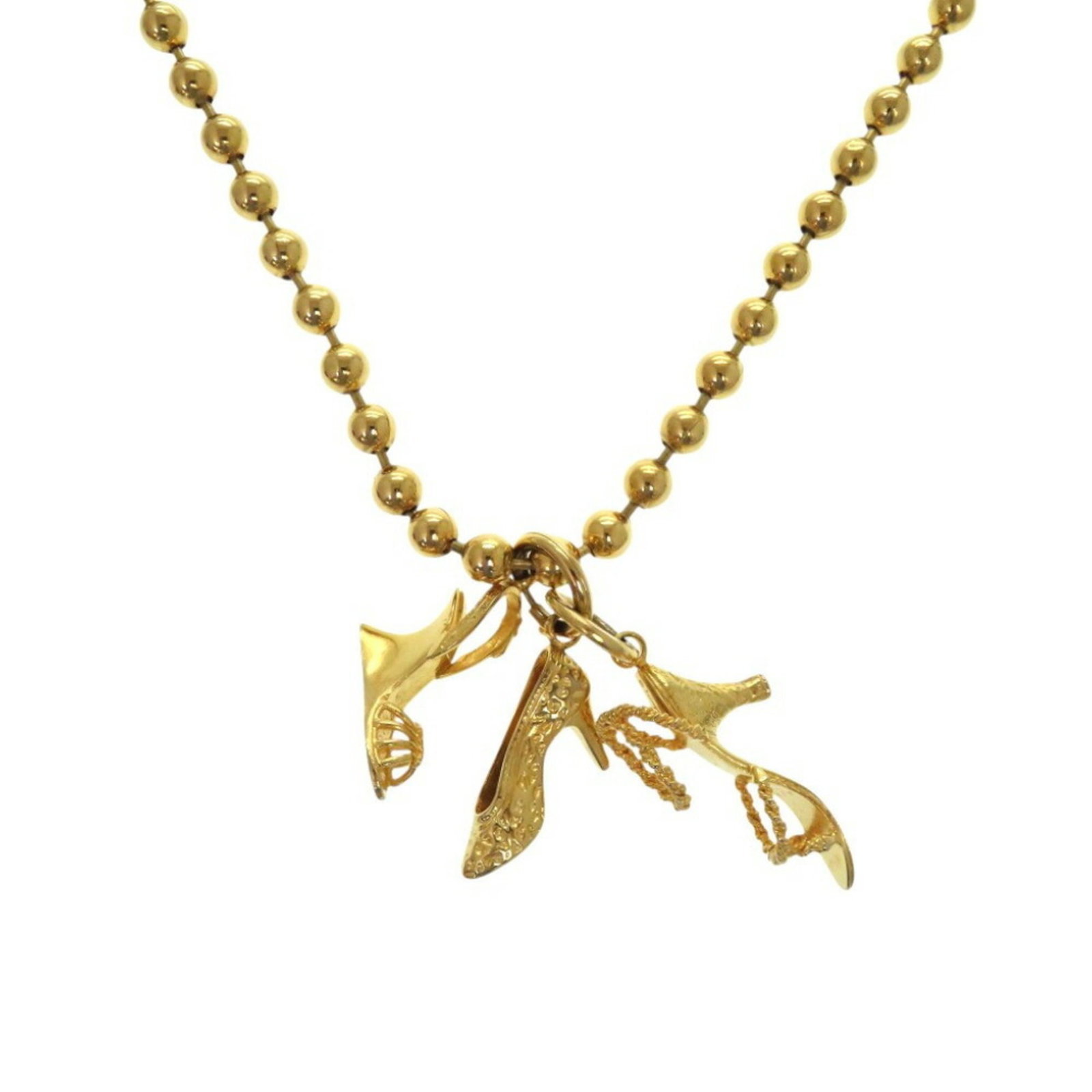 Gold Ferragamo Long Heel Necklace Salvatore GP: Gold Ferragamo Long Heel Necklace Salvatore GP Gold Ferragamo Long Heel Necklace Salvatore GP features a gold plating design with a pendant size of 45mm x 25mm. The necklace boasts a classic long heel