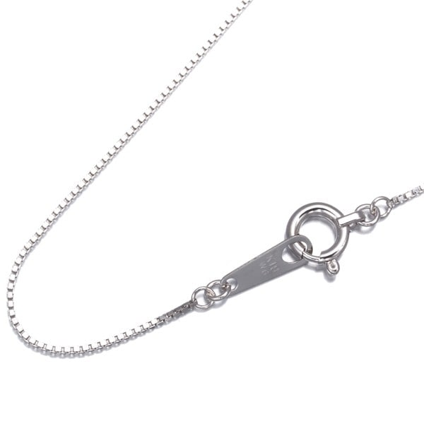Box Chain Necklace 40Cm 18K 750 White Gold: Box Chain Necklace 40Cm 18K 750 White Gold 18k white gold chain necklace with a length of 40cm, adding a touch of elegance to any outfit. The delicate 0.6mm wide chain is crafted from high-quality 18K