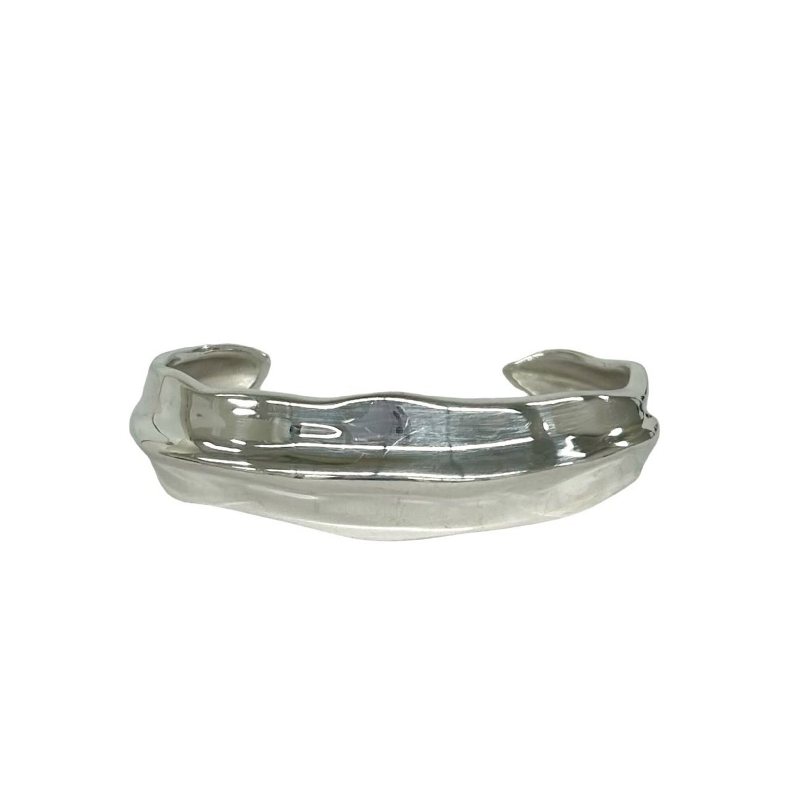 Tiffany Bangle Silver 925: Tiffany Bangle Silver 925 Silver 925 Tiffany Bangle, crafted from high-quality sterling silver. This elegant bangle boasts a sleek design and measures 16cm in length, making it a stylish addition to