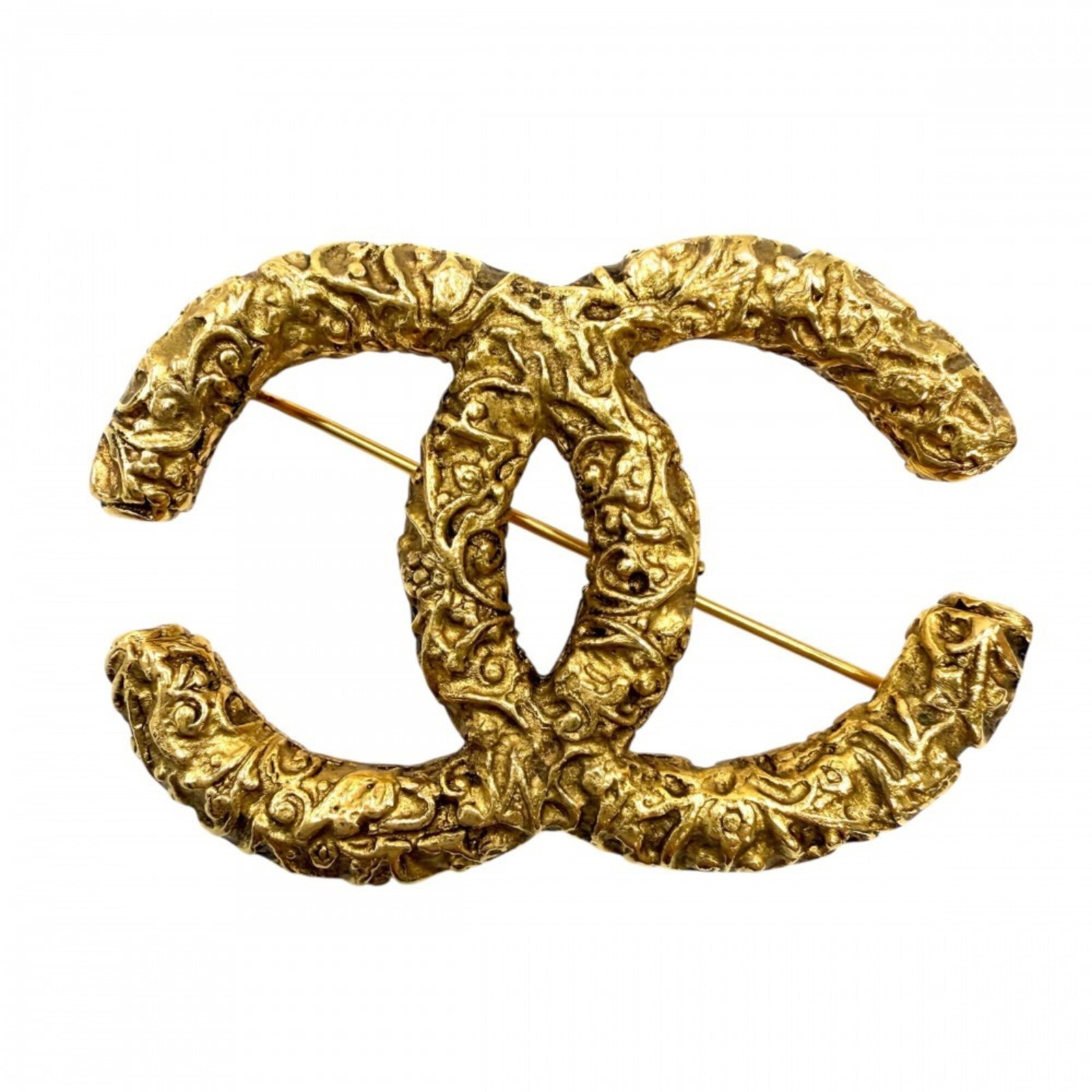 Chanel Brooch: Chanel Brooch Gold plated Chanel brooch with a 3.5cm x 5cm x 4.00mm size and 18.3g weight, bearing a signature. This piece features a gold finish and is made from a metal alloy. The brooch measures 1.