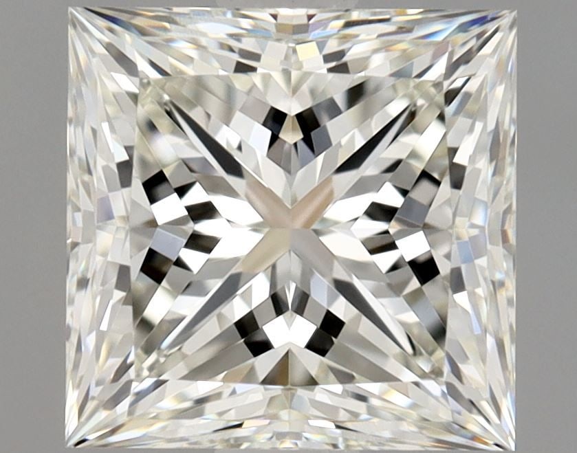 GIA Princess 1.5ct J VVS2 - Loose Natural Diamond: GIA Princess 1.5ct J VVS2 - Loose Natural Diamond GIA Princess cut diamond with exceptional clarity and polish, boasting a J color grade and VVS2 clarity. This natural stone measures 6.28 x 6.16 x