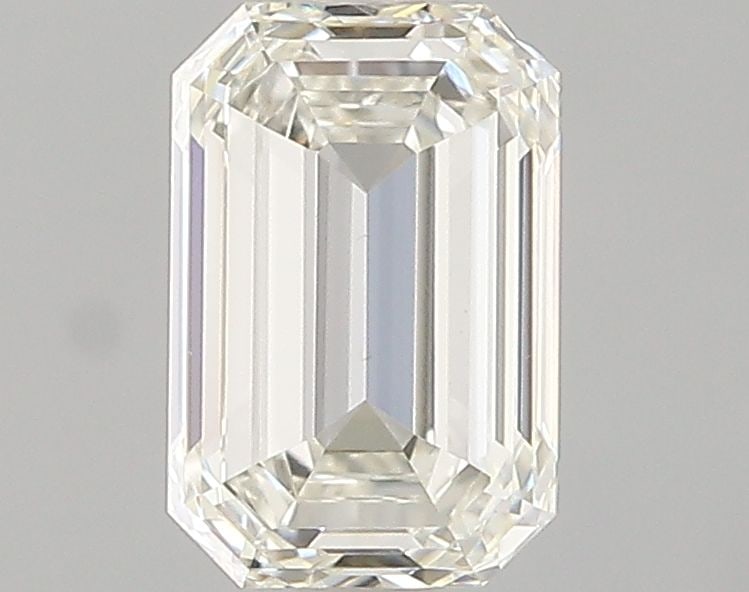 GIA Emerald 0.8ct J VVS2 - Loose Natural Diamond: GIA Emerald 0.8ct J VVS2 - Loose Natural Diamond GIA Emerald 0.8ct J VVS2 - Loose Natural Diamond: A stunning natural diamond with exceptional clarity and color, certified by the Gemological