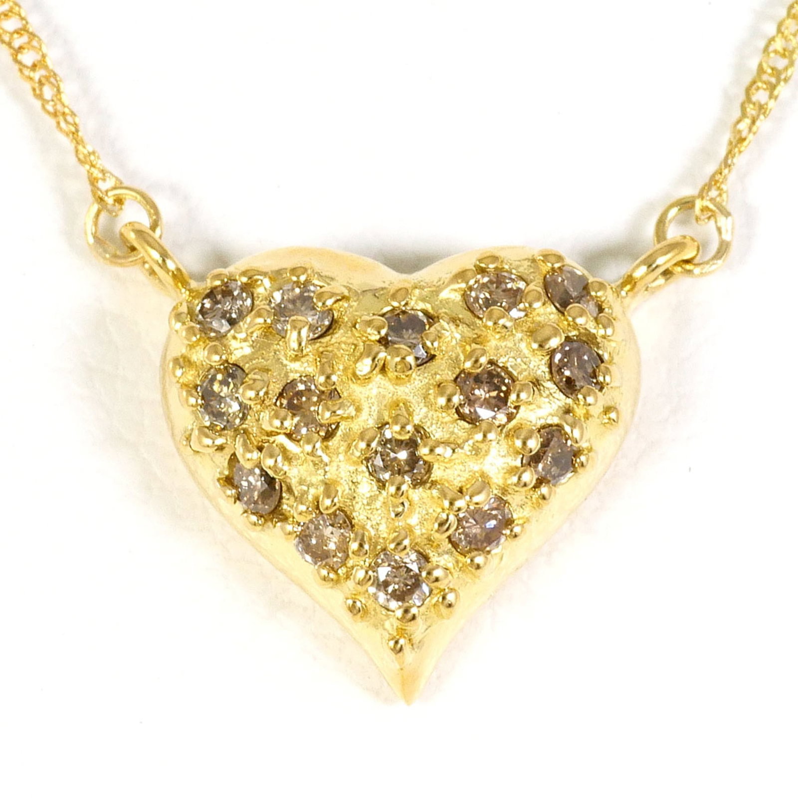 18K (18-Karat) Yellow Gold Necklace With Brown Diamond (0.2 Ct) Total Weight 2.1G 43Cm Jewelry: 18K (18-Karat) Yellow Gold Necklace With Brown Diamond (0.2 Ct) Total Weight 2.1G 43Cm Jewelry 18K yellow gold necklace features a stunning brown diamond pendant weighing 0.2 carats, set in a high-qua