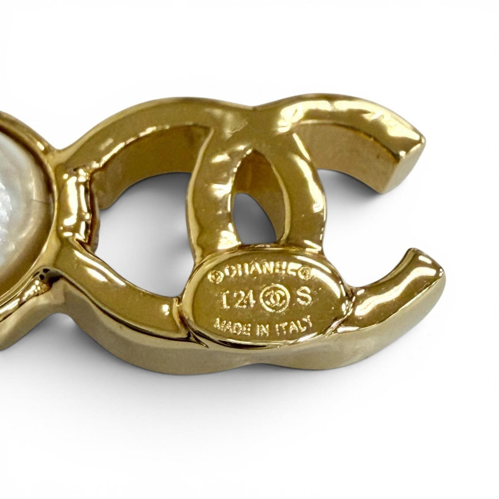 Chanel Brooch - 7